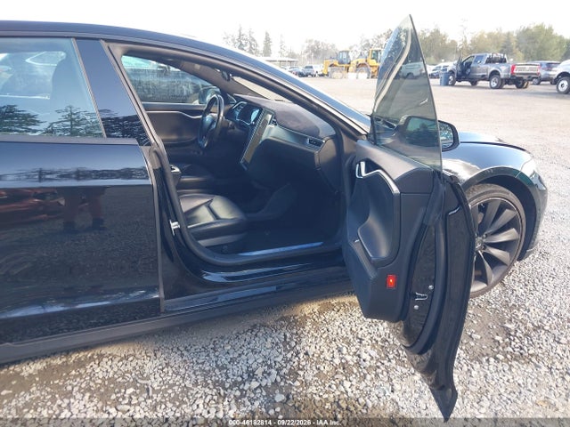 Продажа на аукционе авто 2015 Tesla Model S 85d/p85d, vin: 5YJSA1V44FF097964, номер лота: 46182814