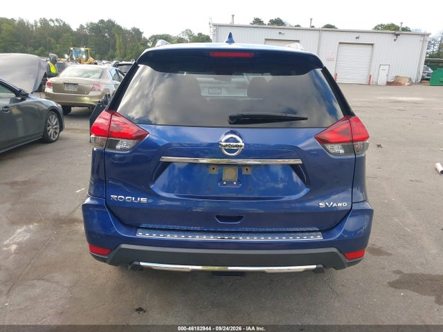 2017 Nissan Rogue Sv მანქანა იყიდება აუქციონზე, vin: JN8AT2MV4HW017281, აუქციონის ნომერი: 46182944