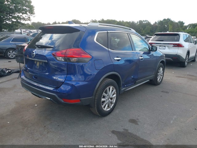 2017 Nissan Rogue Sv მანქანა იყიდება აუქციონზე, vin: JN8AT2MV4HW017281, აუქციონის ნომერი: 46182944