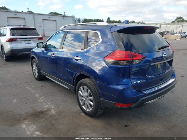 2017 Nissan Rogue Sv მანქანა იყიდება აუქციონზე, vin: JN8AT2MV4HW017281, აუქციონის ნომერი: 46182944