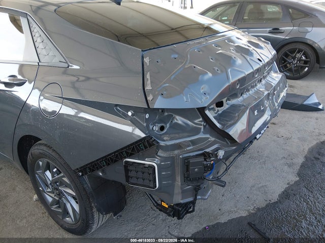 2026 Hyundai Elantra Hybrid Blue მანქანა იყიდება აუქციონზე, vin: KMHLM4DJ2TU214427, აუქციონის ნომერი: 46183033