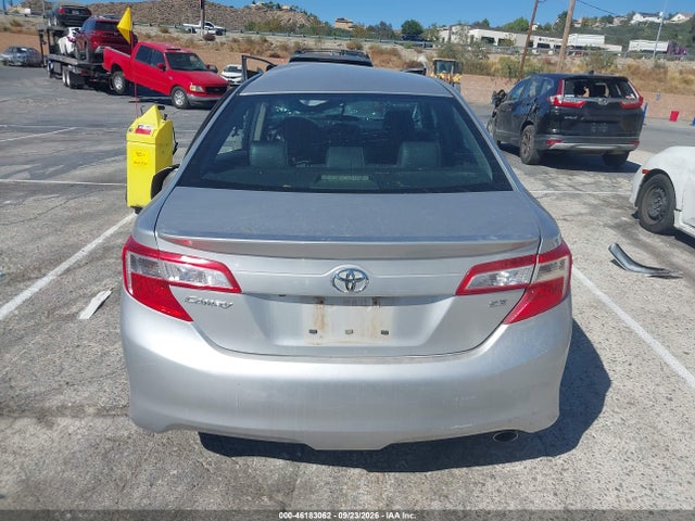 4T1BF1FK1EU366793 Toyota CAMRY SE
