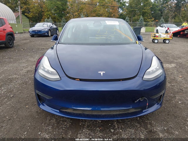 Продажа на аукционе авто 2018 Tesla Model 3, vin: 5YJ3E1EA1JF124819, номер лота: 46183067