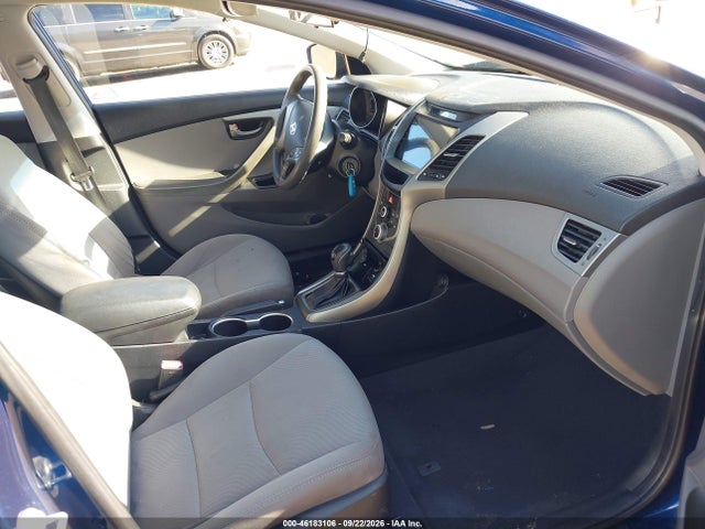46183106 :رقم المزاد ، 5NPDH4AE3GH688066 vin ، 2016 Hyundai Elantra Se مزاد بيع
