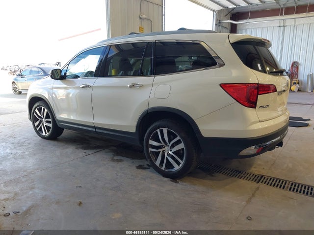 Honda Pilot Touring 2017 5FNYF6H96HB094664 Image 3