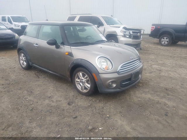 2011 Mini Cooper მანქანა იყიდება აუქციონზე, vin: WMWSU3C58BT098635, აუქციონის ნომერი: 46183138