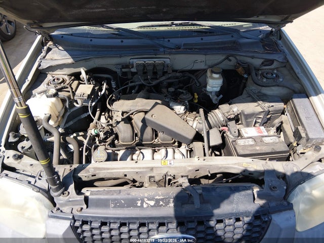 46183219 :رقم المزاد ، 1FMCU03135KA44779 vin ، 2005 Ford Escape Xlt مزاد بيع