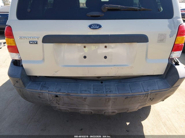 46183219 :رقم المزاد ، 1FMCU03135KA44779 vin ، 2005 Ford Escape Xlt مزاد بيع