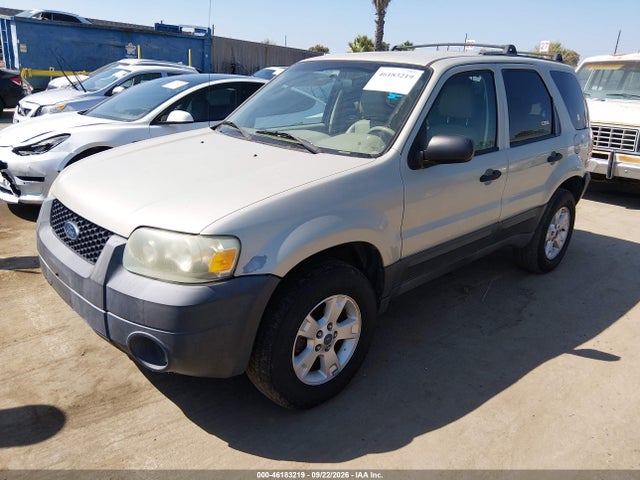46183219 :رقم المزاد ، 1FMCU03135KA44779 vin ، 2005 Ford Escape Xlt مزاد بيع