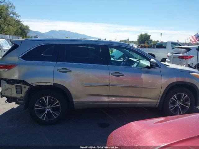 Toyota Highlander Xle V6 2016 5TDJKRFH8GS266678 Image 14