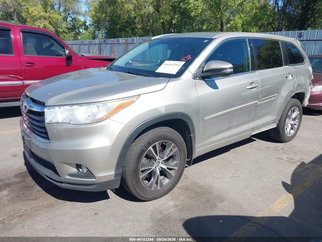 Toyota Highlander Xle V6 2016 5TDJKRFH8GS266678 Image 2
