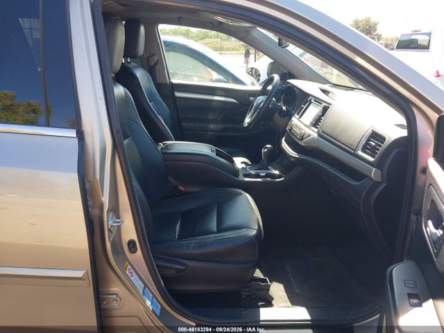 Toyota Highlander Xle V6 2016 5TDJKRFH8GS266678 Image 5