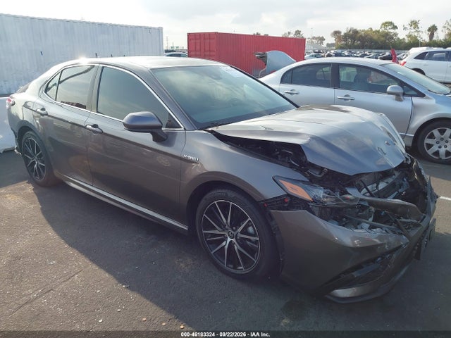 Auction sale of the 2021 Toyota Camry Se Hybrid, vin: 4T1G31AK5MU556052, lot number: 46183324