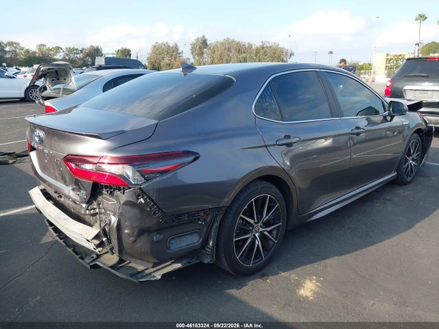 2021 Toyota Camry Se Hybrid მანქანა იყიდება აუქციონზე, vin: 4T1G31AK5MU556052, აუქციონის ნომერი: 46183324