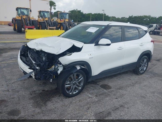 2023 Kia Seltos Lx მანქანა იყიდება აუქციონზე, vin: KNDEPCAA0P7451621, აუქციონის ნომერი: 46183406