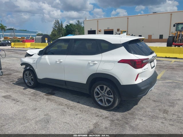 2023 Kia Seltos Lx მანქანა იყიდება აუქციონზე, vin: KNDEPCAA0P7451621, აუქციონის ნომერი: 46183406