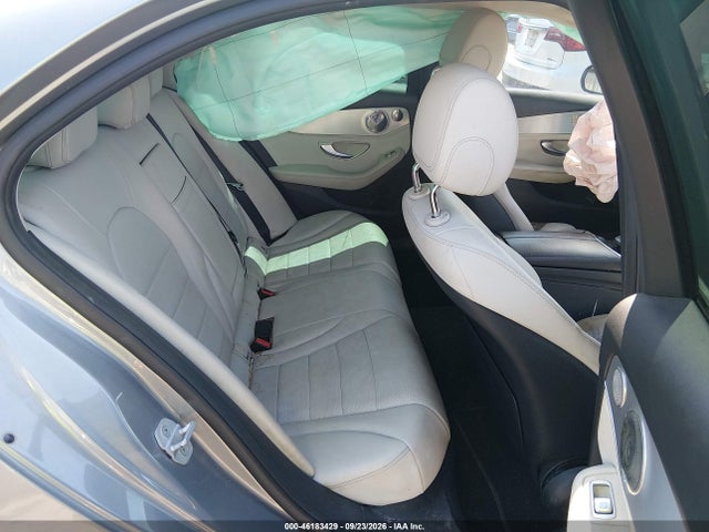 2015 Mercedes-benz C 300 4matic/luxury 4matic/sport 4matic მანქანა იყიდება აუქციონზე, vin: 55SWF4KB4FU036510, აუქციონის ნომერი: 46183429
