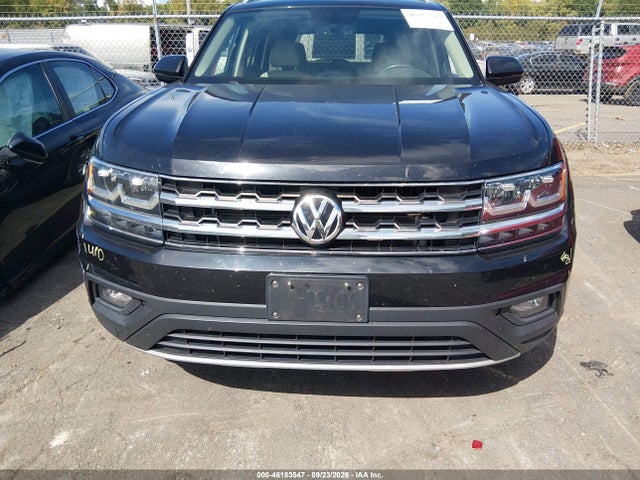 2018 Volkswagen Atlas 3.6l V6 Se მანქანა იყიდება აუქციონზე, vin: 1V2CR2CA7JC530855, აუქციონის ნომერი: 46183547