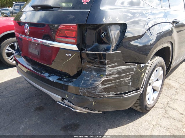 2018 Volkswagen Atlas 3.6l V6 Se მანქანა იყიდება აუქციონზე, vin: 1V2CR2CA7JC530855, აუქციონის ნომერი: 46183547