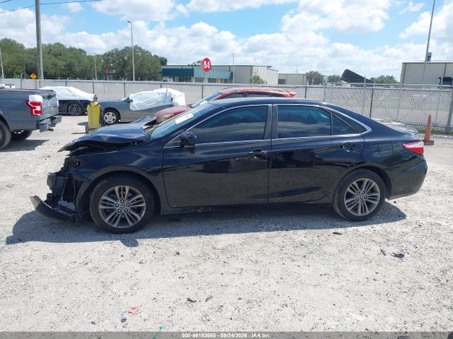 46183560 :رقم المزاد ، 4T1BF1FK8FU499729 vin ، 2015 Toyota Camry Se مزاد بيع