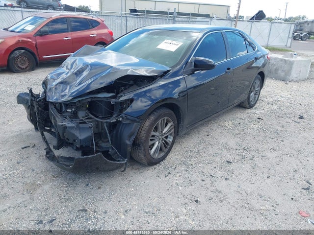 46183560 :رقم المزاد ، 4T1BF1FK8FU499729 vin ، 2015 Toyota Camry Se مزاد بيع