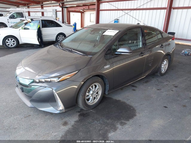 Toyota Prius Prime Plus 2019 JTDKARFP3K3112243 Image 2