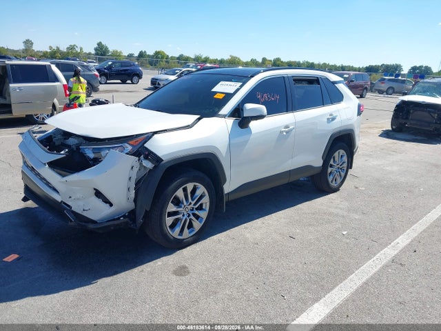 Продажа на аукционе авто 2021 Toyota Rav4 Limited, vin: JTMN1RFV0MD082773, номер лота: 46183614