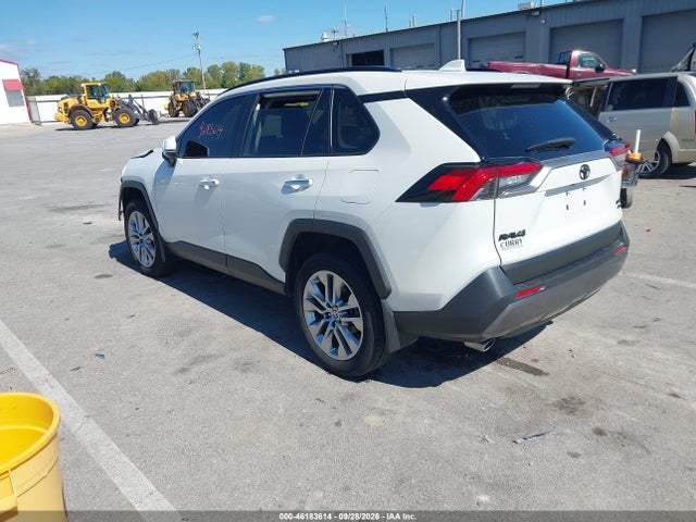 Продажа на аукционе авто 2021 Toyota Rav4 Limited, vin: JTMN1RFV0MD082773, номер лота: 46183614