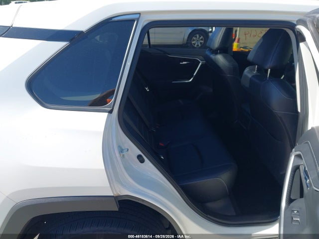 Продажа на аукционе авто 2021 Toyota Rav4 Limited, vin: JTMN1RFV0MD082773, номер лота: 46183614