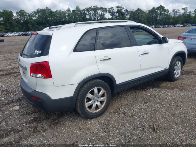 2013 Kia Sorento Lx მანქანა იყიდება აუქციონზე, vin: 5XYKTCA66DG416039, აუქციონის ნომერი: 46183641
