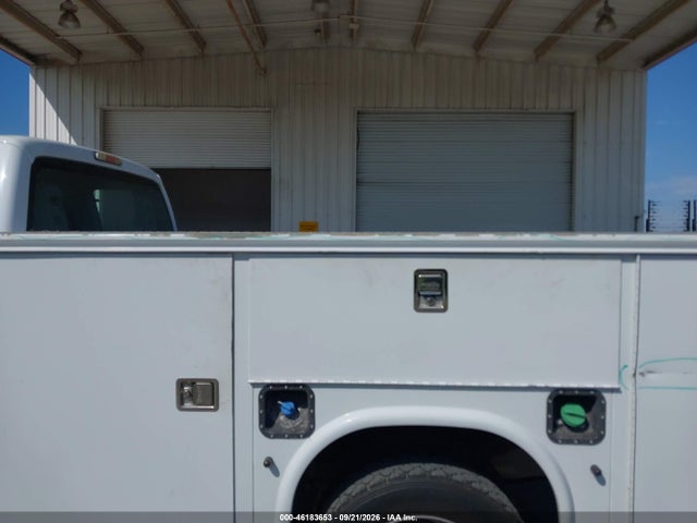 46183653 :رقم المزاد ، 1FD0X5HT7BEC97888 vin ، 2011 Ford F-550 Chassis Xl مزاد بيع