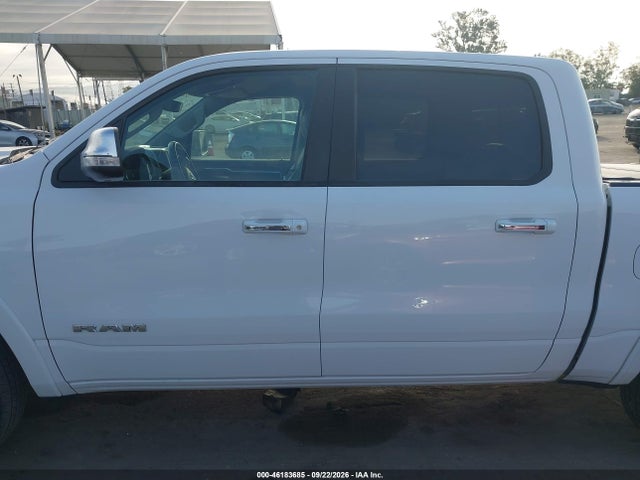 2021 Ram 1500 Laramie  4x4 5'7 Box მანქანა იყიდება აუქციონზე, vin: 1C6SRFJT0MN617537, აუქციონის ნომერი: 46183685