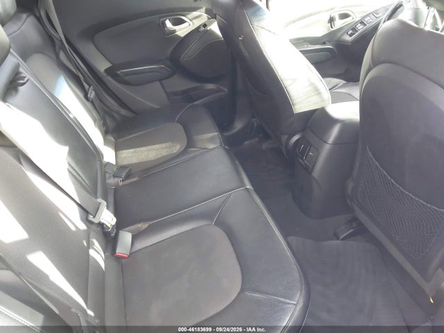 2014 Hyundai Tucson Se მანქანა იყიდება აუქციონზე, vin: KM8JUCAGXEU812102, აუქციონის ნომერი: 46183699