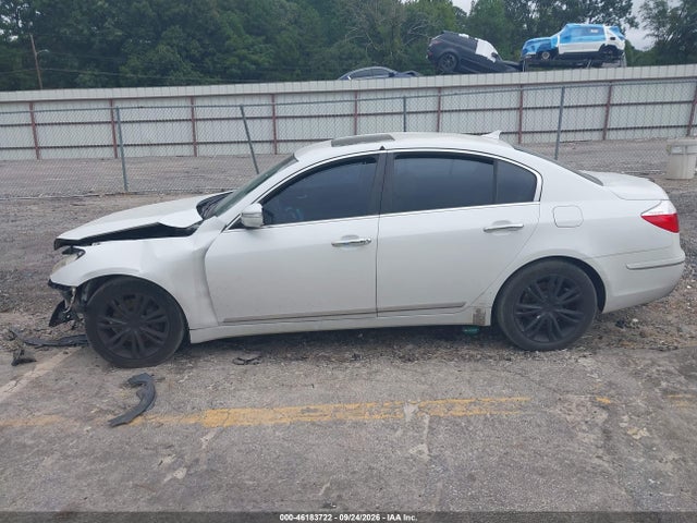 2011 Hyundai Genesis 4.6 მანქანა იყიდება აუქციონზე, vin: KMHGC4DFXBU114381, აუქციონის ნომერი: 46183722