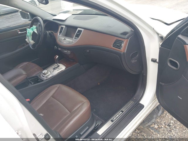 2011 Hyundai Genesis 4.6 მანქანა იყიდება აუქციონზე, vin: KMHGC4DFXBU114381, აუქციონის ნომერი: 46183722