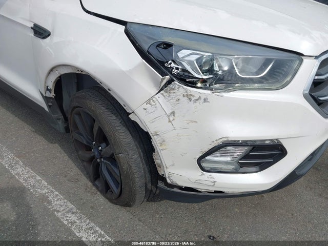 Продаж на аукціоні авто 2017 Ford Escape Titanium, vin: 1FMCU9JDXHUA44725, номер лоту: 46183795