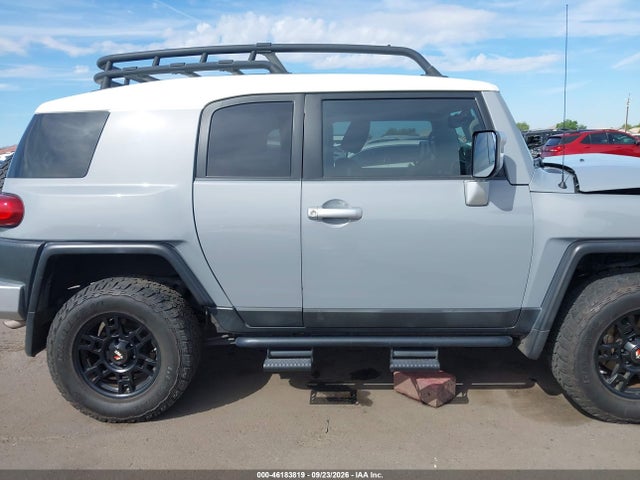 JTEBU4BF0EK188273 Toyota FJ Cruiser
