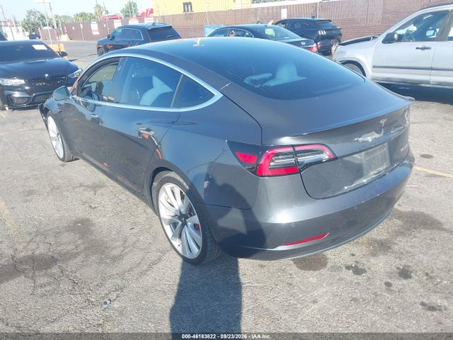46183822 :رقم المزاد ، 5YJ3E1EB7JF171118 vin ، 2018 Tesla Model 3 Long Range/performance مزاد بيع