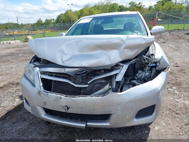 46183880 :رقم المزاد ، 4T4BF3EK6BR219156 vin ، 2011 Toyota Camry Le مزاد بيع