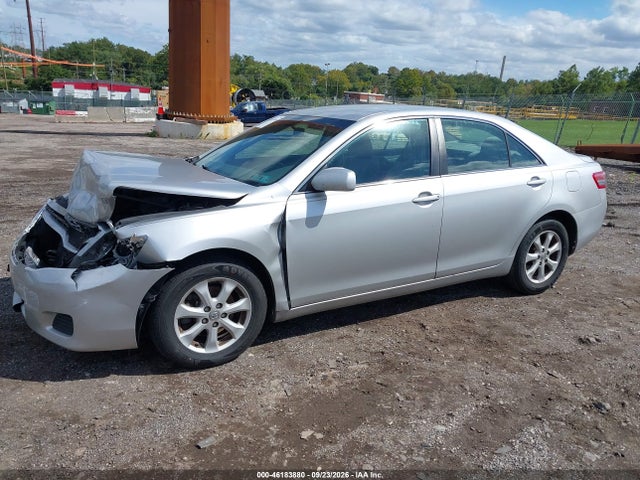 46183880 :رقم المزاد ، 4T4BF3EK6BR219156 vin ، 2011 Toyota Camry Le مزاد بيع
