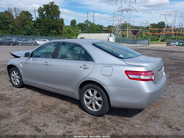 46183880 :رقم المزاد ، 4T4BF3EK6BR219156 vin ، 2011 Toyota Camry Le مزاد بيع