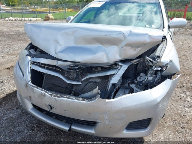 46183880 :رقم المزاد ، 4T4BF3EK6BR219156 vin ، 2011 Toyota Camry Le مزاد بيع