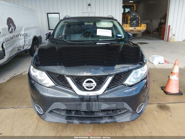46183944 :رقم المزاد ، JN1BJ1CP0JW100508 vin ، 2018 Nissan Rogue Sport Sl مزاد بيع