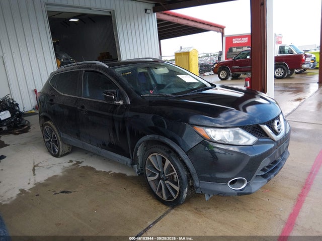 46183944 :رقم المزاد ، JN1BJ1CP0JW100508 vin ، 2018 Nissan Rogue Sport Sl مزاد بيع