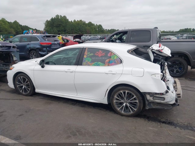 2018 Toyota Camry Se მანქანა იყიდება აუქციონზე, vin: 4T1B11HK5JU647260, აუქციონის ნომერი: 46183973