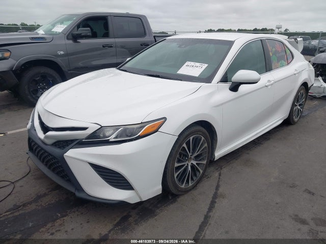 2018 Toyota Camry Se მანქანა იყიდება აუქციონზე, vin: 4T1B11HK5JU647260, აუქციონის ნომერი: 46183973