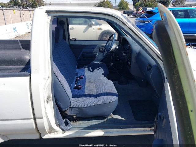 Auction sale of the 1993 Toyota Pickup 1/2 Ton Short Whlbase Stb, vin: 4TARN81A5PZ085806, lot number: 46184022