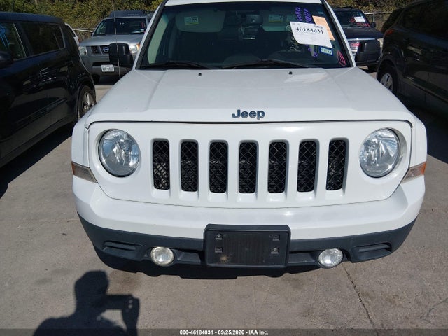 46184031 :رقم المزاد ، 1C4NJPBB0GD810211 vin ، 2016 Jeep Patriot Sport مزاد بيع