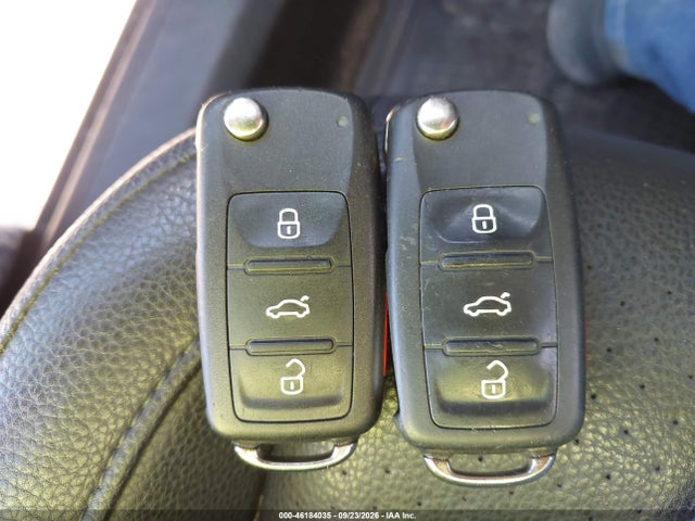 Auction sale of the 2017 Volkswagen Tiguan 2.0t/2.0t S, vin: WVGBV7AX6HK015905, lot number: 46184035