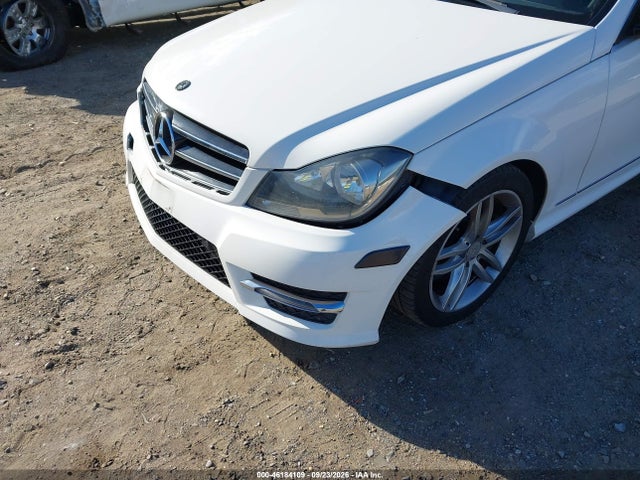 Продаж на аукціоні авто 2014 Mercedes-benz C 300 Sport 4matic, vin: WDDGF8AB0EA933772, номер лоту: 46184109